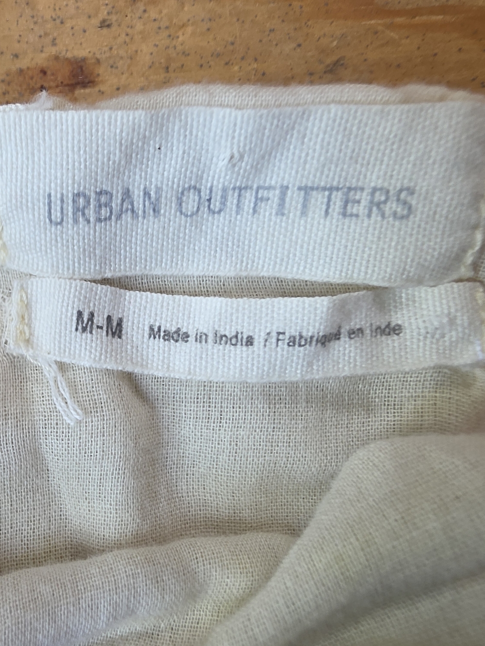 Urban Outfitters Square-Neck Smocked Crop Top with Puff Sleeves #T20 - Picture 5 of 6